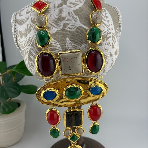 Vintage Statement Necklace – Multicolor Gemstone Design ✨ - Picture 7 of 11